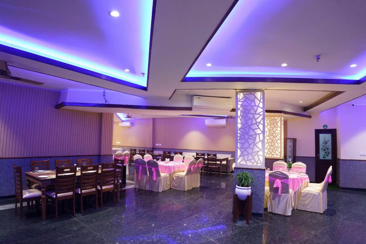 Hotel Vihaan Residency Zirakpur Bagian luar foto